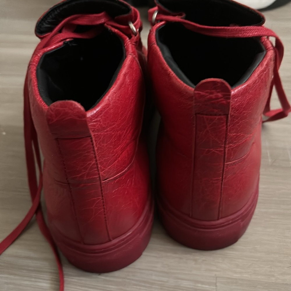 Balenciaga Sneakers - size 42 great condition - Picture 4 of 5
